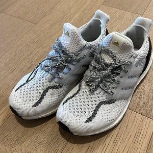 Adidas Ultraboost 2022 - Excellent Condition